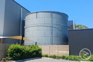 water storage tank exposed to seasonal weather conditions