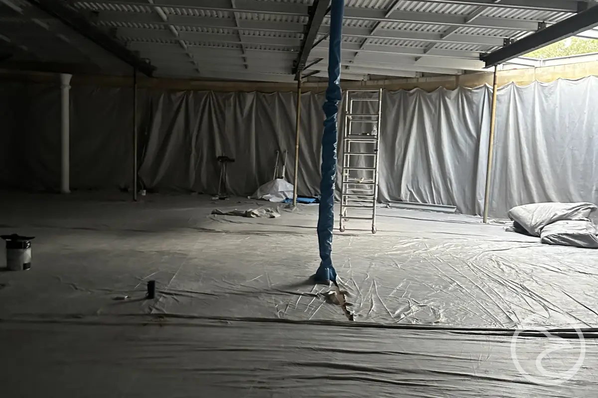 hygienic water storage with internal liner